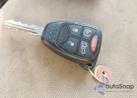 2013 Chrysler 200 Limited z USA, uszkodzony, nr VIN 1C3CCBCG4DN684685